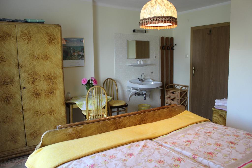 Ferienwohnung Dreimäderlhaus Velden am Wörthersee Exterior foto