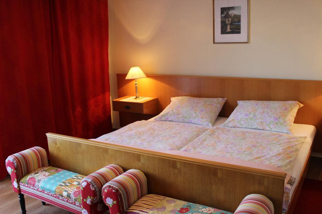 Ferienwohnung Dreimäderlhaus Velden am Wörthersee Exterior foto