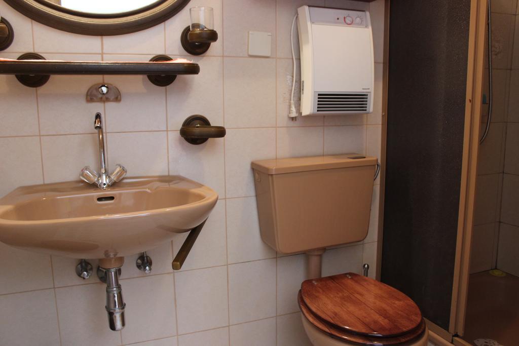 Ferienwohnung Dreimäderlhaus Velden am Wörthersee Exterior foto